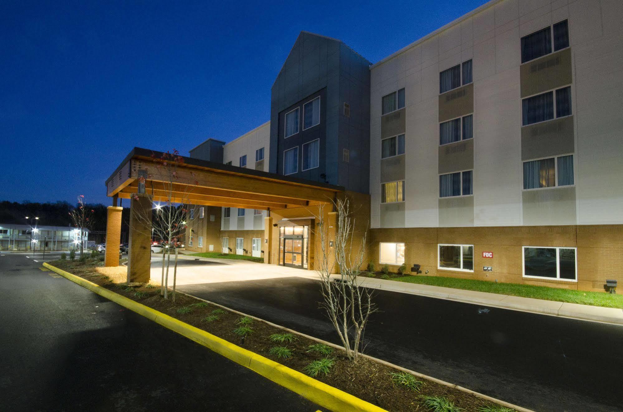 Country & By Radisson, Charlottesville-uva, Va Charlottesville