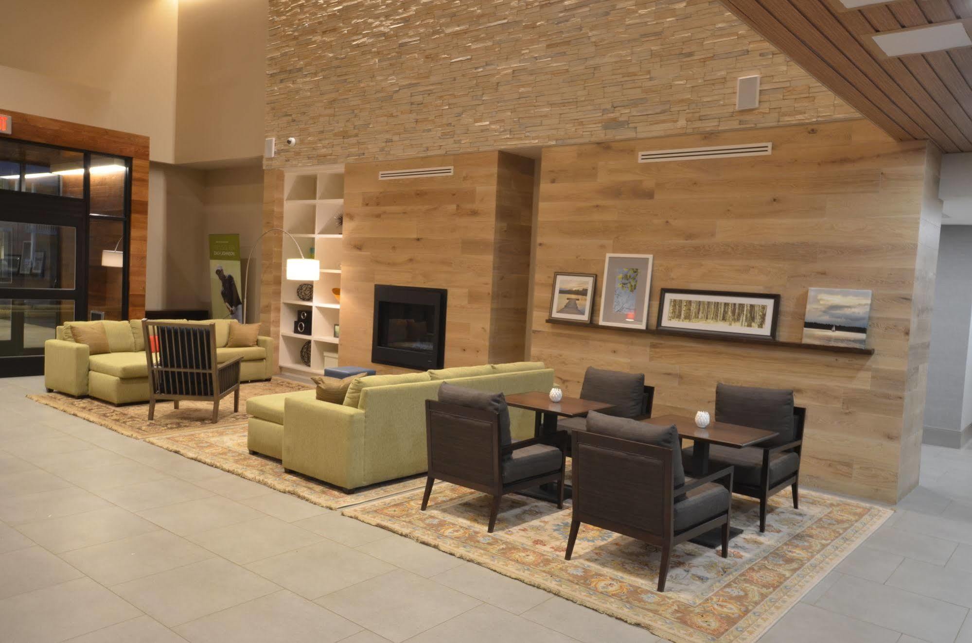 Country & By Radisson, Charlottesville-uva, Va 3*